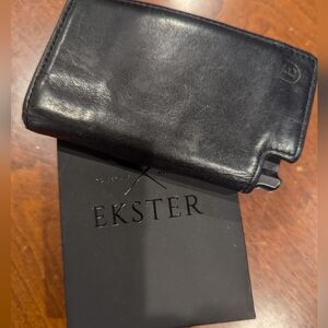 Ekster Parliament Men's Wallet | RFID Blocking Leather Minimalist Wallet | Slim